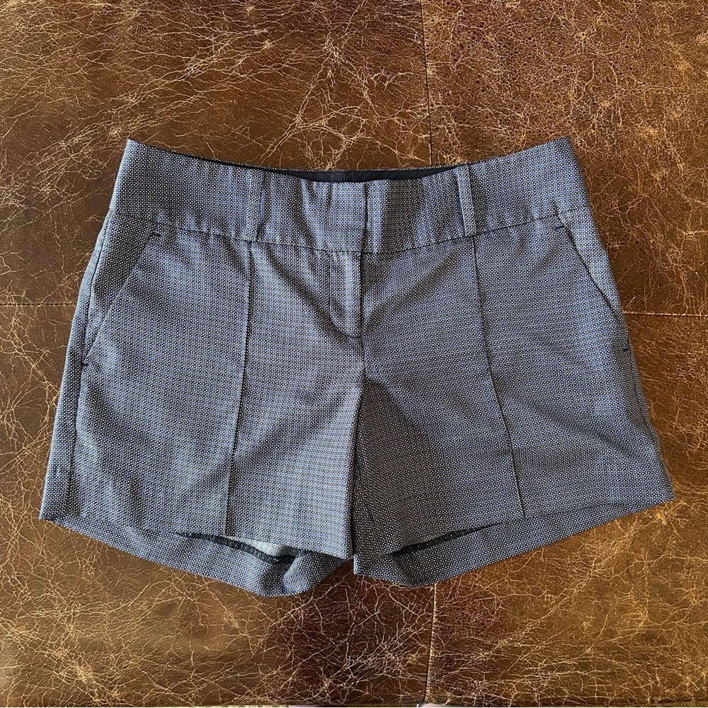The Limited Tailored Short Geometric Blue Pattern
